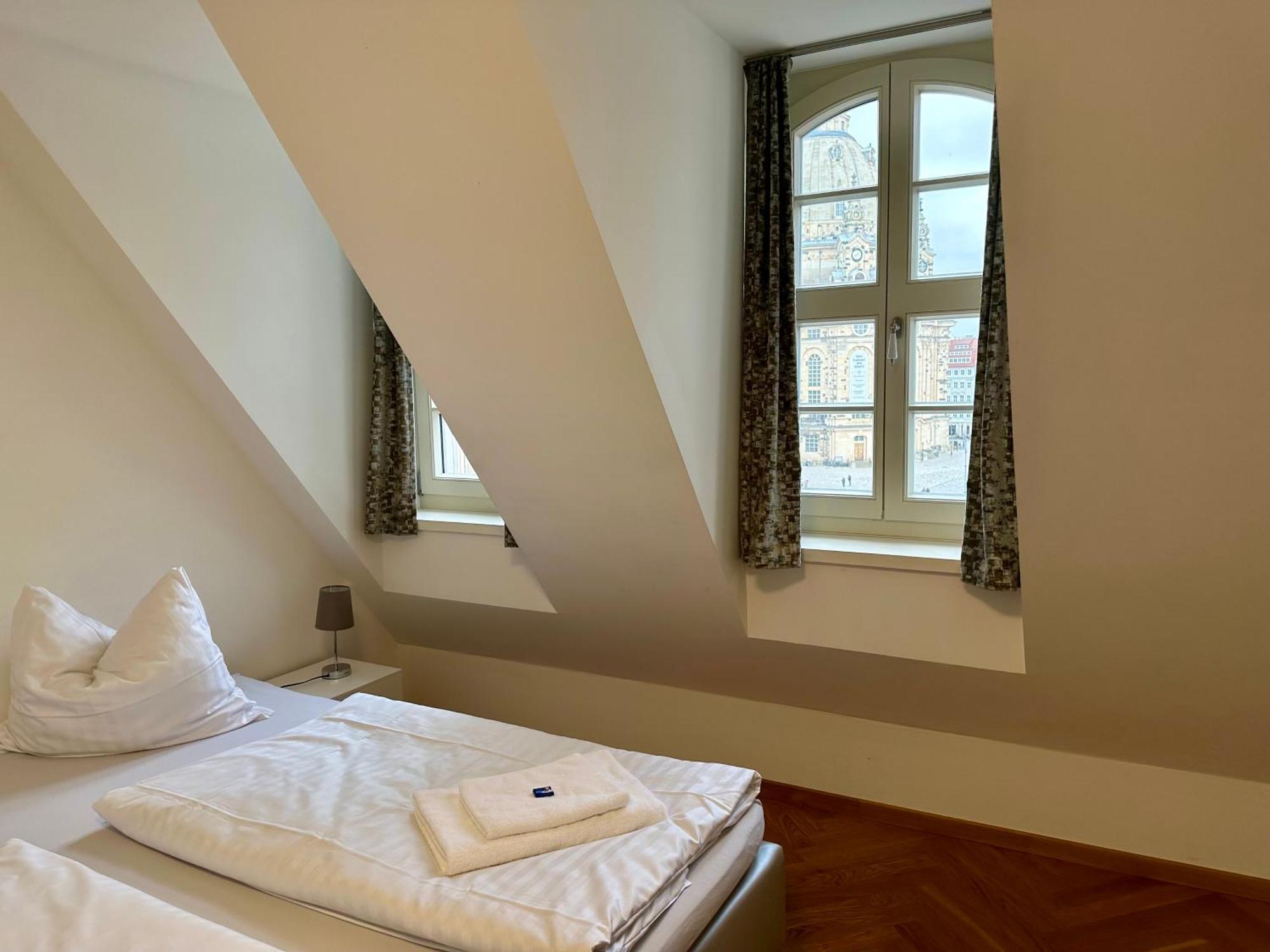Exklusives Apartment Mit Einmaligem Blick Zur Frauenkirche - Parkplatz Kostenfrei Dresden Eksteriør bilde