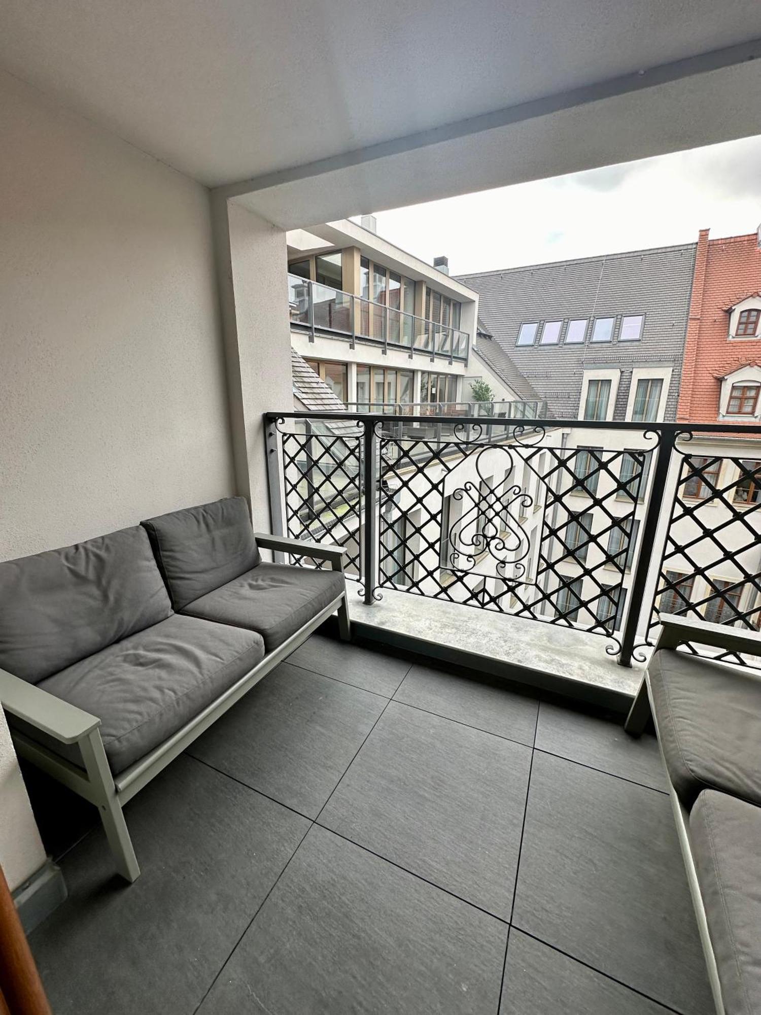 Exklusives Apartment Mit Einmaligem Blick Zur Frauenkirche - Parkplatz Kostenfrei Dresden Eksteriør bilde